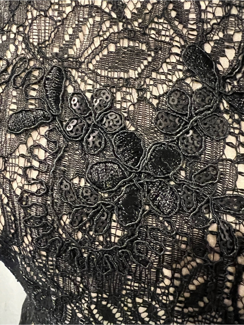 Dress the Population Black One-Shoulder Lace Cocktail Dress - Picture 5 of 11